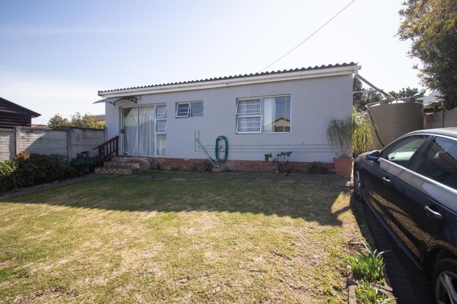 3 Bedroom Property for Sale in Nahoon Valley Park Eastern Cape